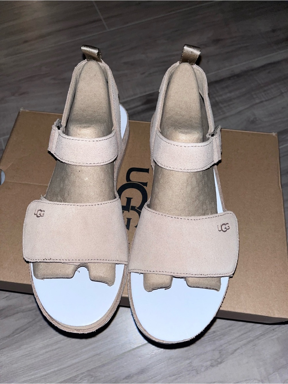 UGG Goldenstar Sandals